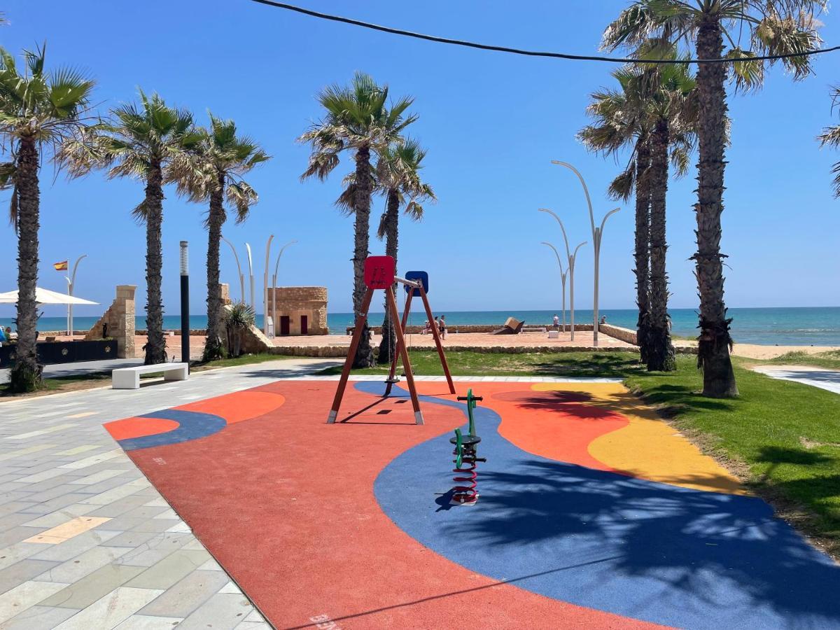 El Papagayo Apartment 2 Mins Walking To The Beach 또레비에하 외부 사진